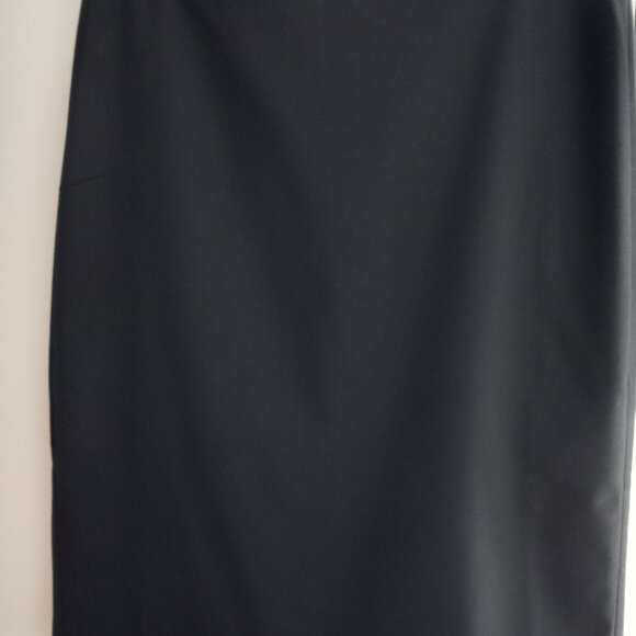 'BANANA REPUBLIC' Solid Black Skirt Size 8 Tall EUC - Picture 2 of 8